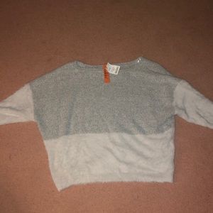 Bellini, soft, mid length sleeve sweater
